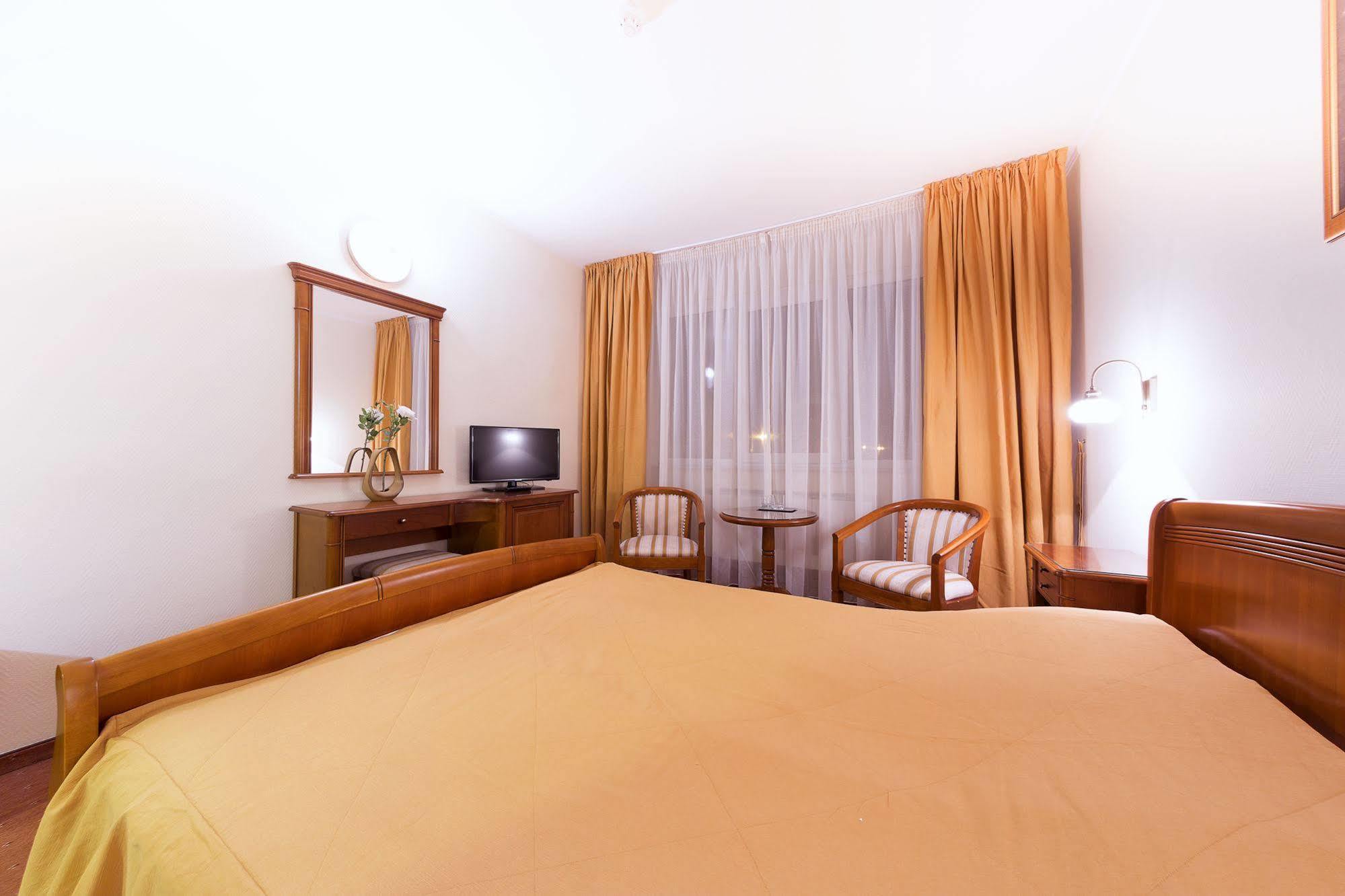 Hotel Transilvania Alba Iulia Luaran gambar
