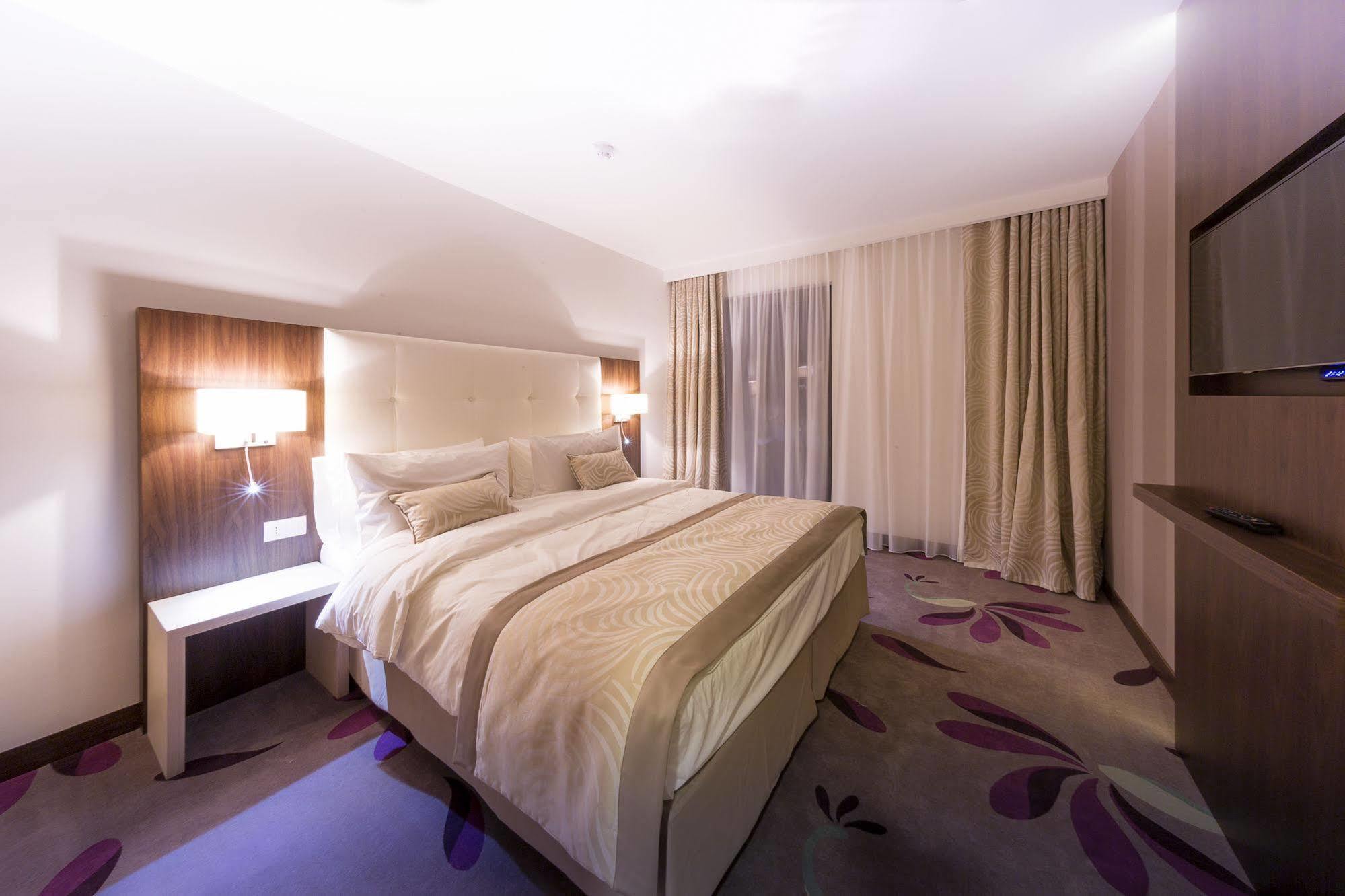 Hotel Transilvania Alba Iulia Luaran gambar